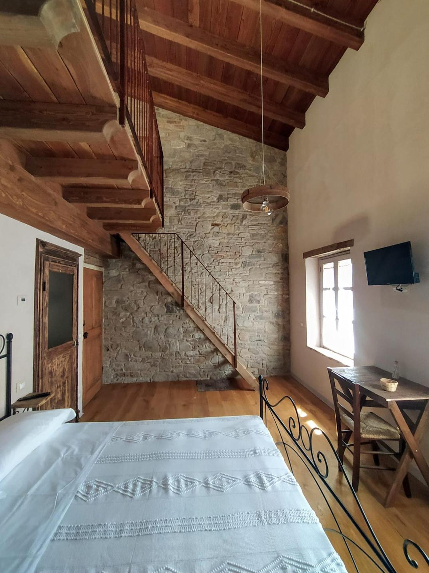 La Casa Di Lillia Hotel Castelnovo ne' Monti Buitenkant foto