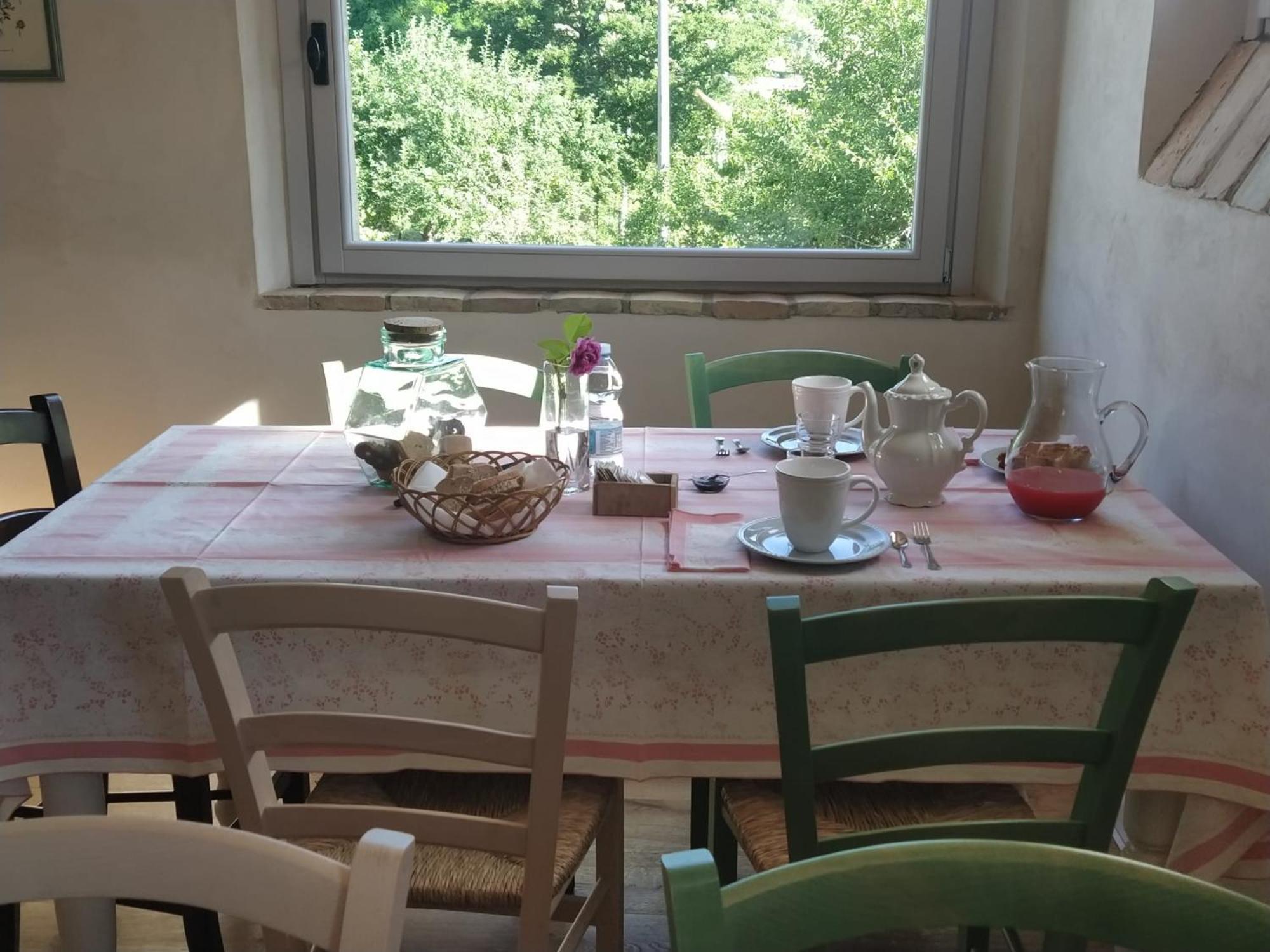 La Casa Di Lillia Hotel Castelnovo ne' Monti Buitenkant foto